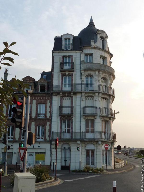 Escapade De Charme Les Pieds Dans L'Eau Apartment Houlgate Ngoại thất bức ảnh