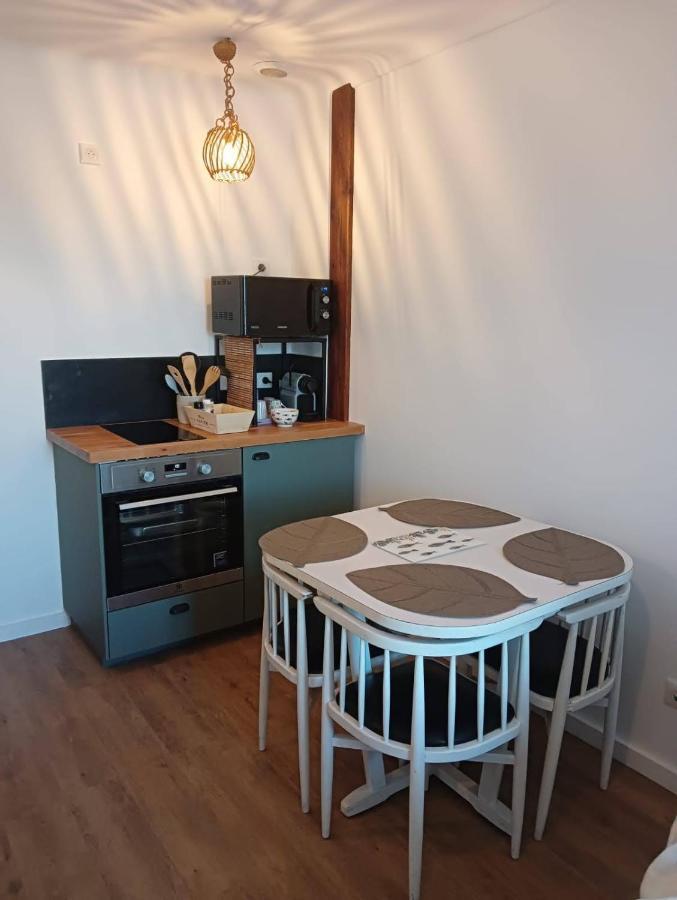Escapade De Charme Les Pieds Dans L'Eau Apartment Houlgate Ngoại thất bức ảnh